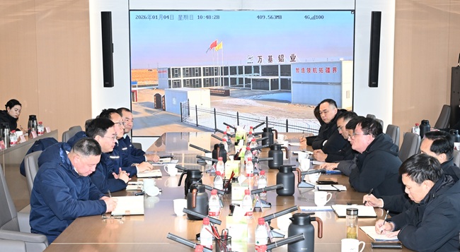 工控觀(guān)摩團(tuán)到萬(wàn)基控股集團(tuán)進(jìn)行重點(diǎn)項(xiàng)目觀(guān)摩